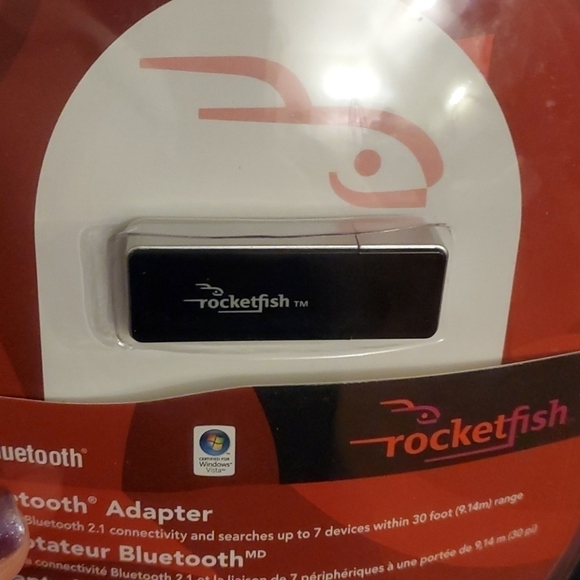 Bluetooth Adapter | Rocketfish - Picture 3 of 4
